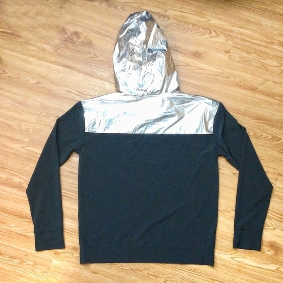 Victoria Sport Black and Reflective Anorak Pullover - Picture 3 of 7